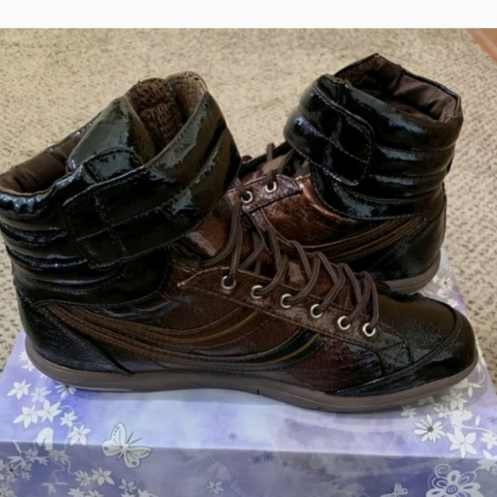Chinese Laundry Wash Edwina Crinkle Pa Penny High Top Sneaker women